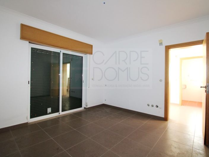 Image No.27-4 Bed House for sale