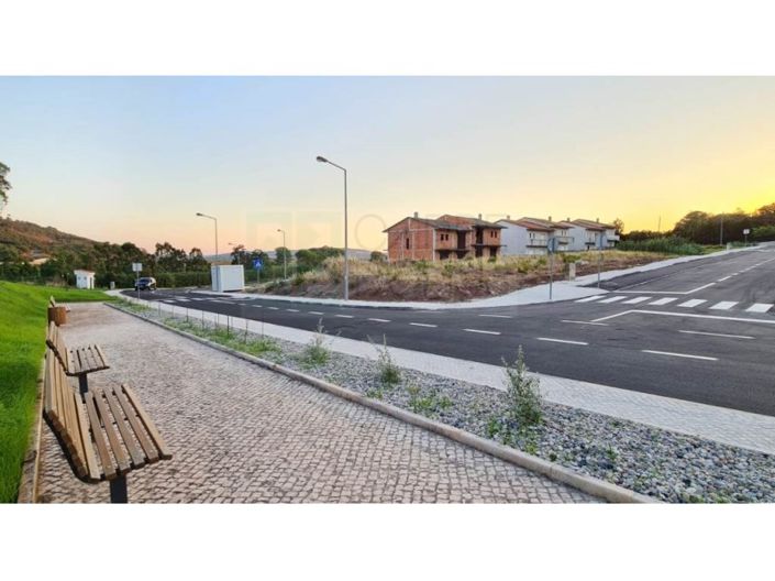 Image No.54-4 Bed House for sale