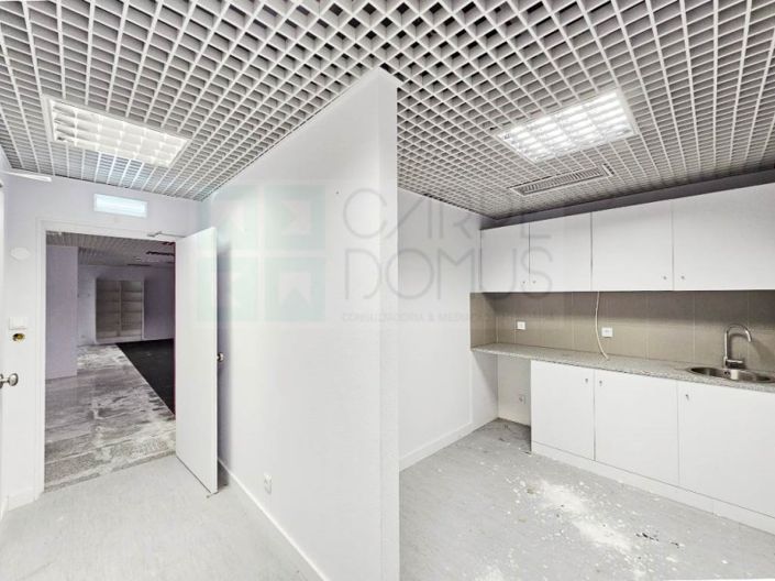 Image No.21-Commercial for sale