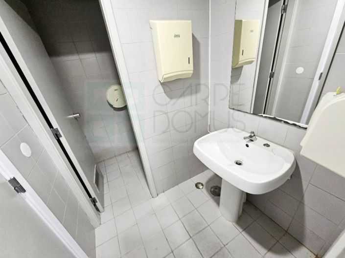 Image No.23-Commercial for sale