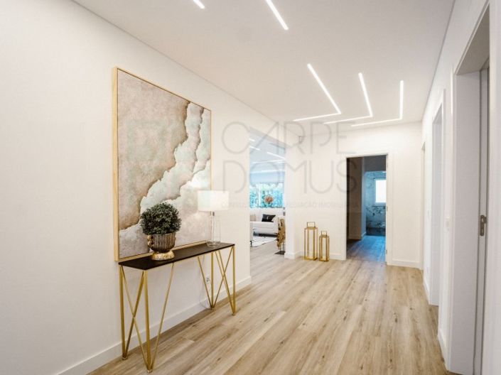 Image No.21-4 Bed House for sale