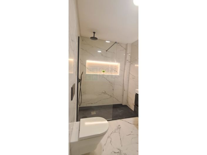 Image No.57-4 Bed House for sale