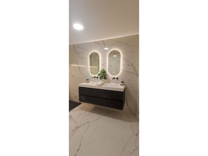 Image No.60-4 Bed House for sale