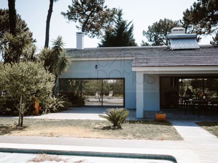 Image No.8-4 Bed House for sale