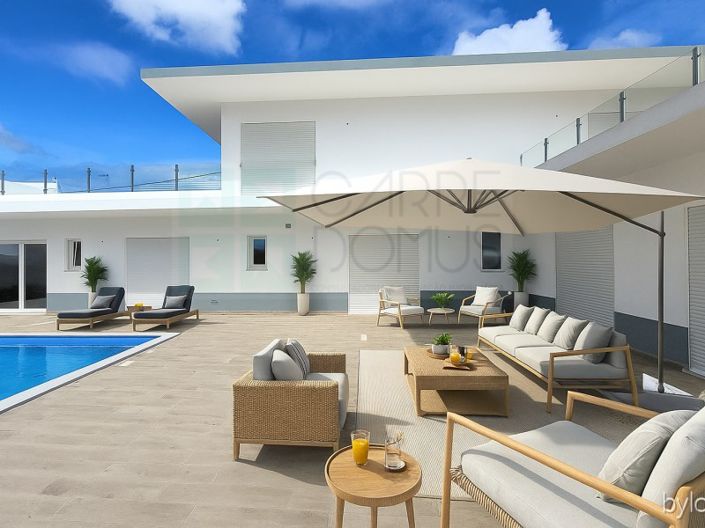 Image No.2-4 Bed House for sale