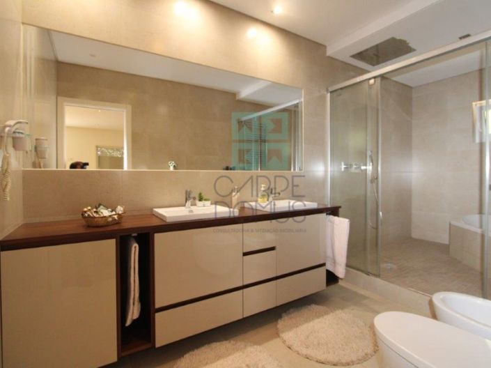 Image No.19-4 Bed House for sale