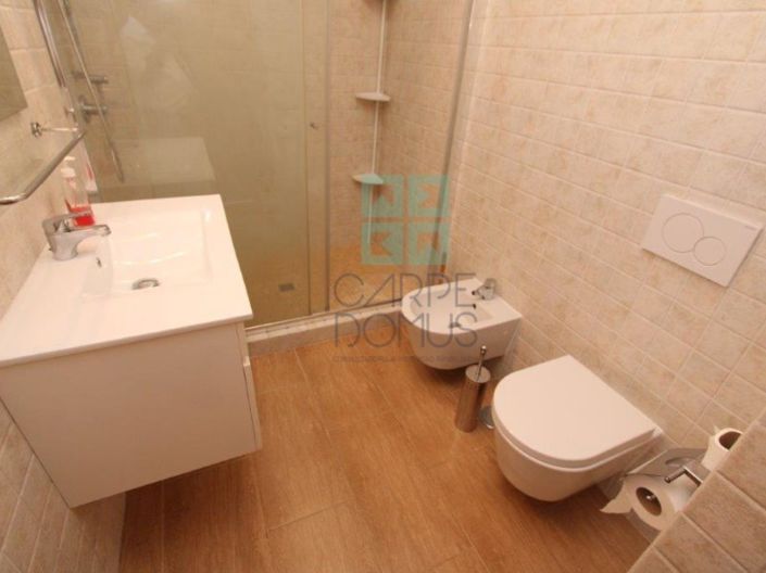 Image No.30-4 Bed House for sale