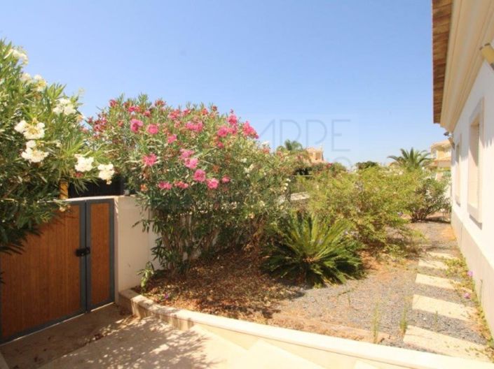 Image No.43-4 Bed House for sale