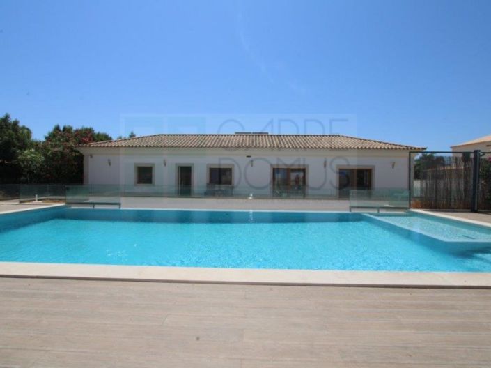 Image No.47-4 Bed House for sale