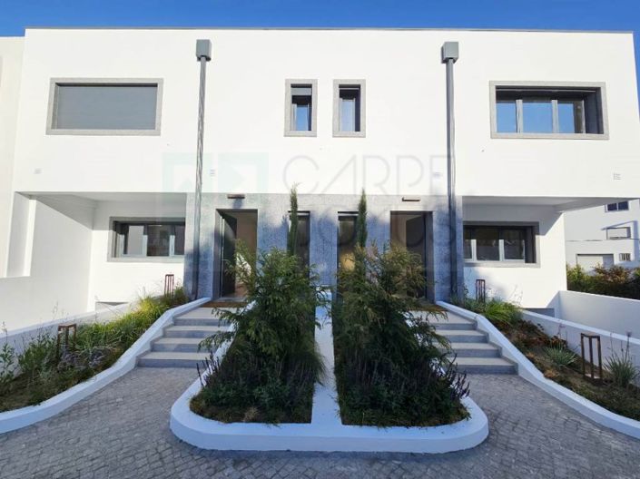 Image No.56-3 Bed House for sale