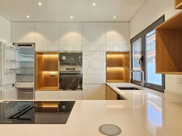 Image No.17-3 Bed House for sale