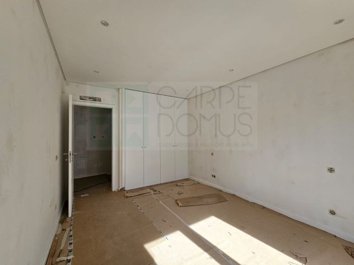 Image No.31-3 Bed House for sale