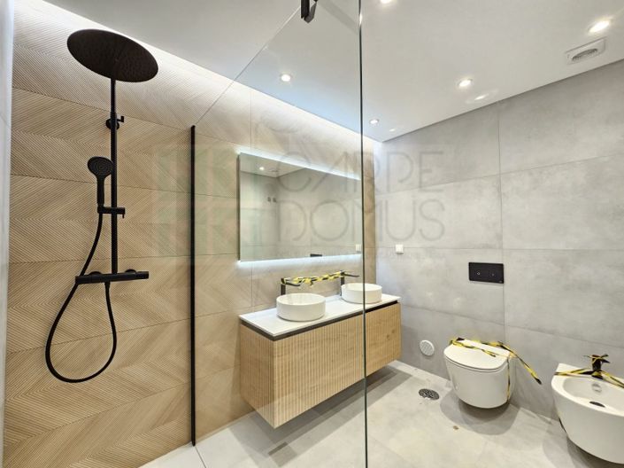 Image No.36-3 Bed House for sale