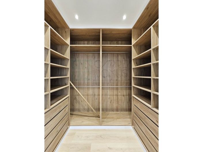 Image No.29-3 Bed House for sale