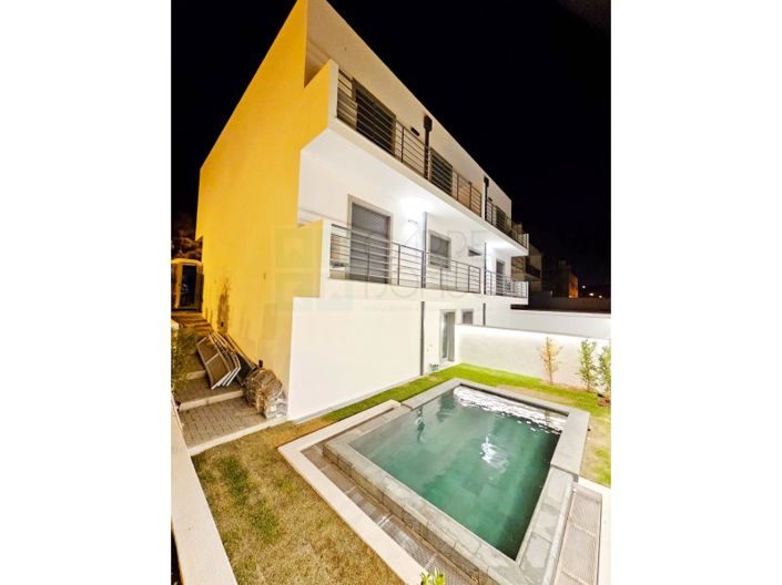 Image No.55-3 Bed House for sale