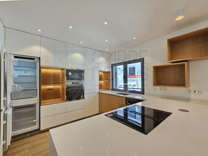 Image No.7-3 Bed House for sale