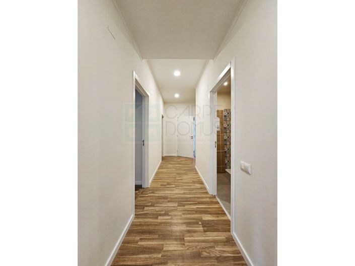 Image No.33-10 Bed Apartment for sale