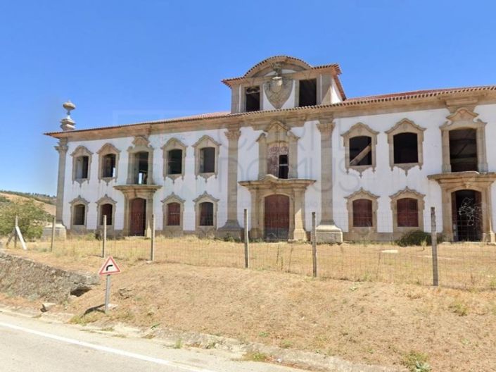 Image No.17-40 Bed Farmhouse for sale