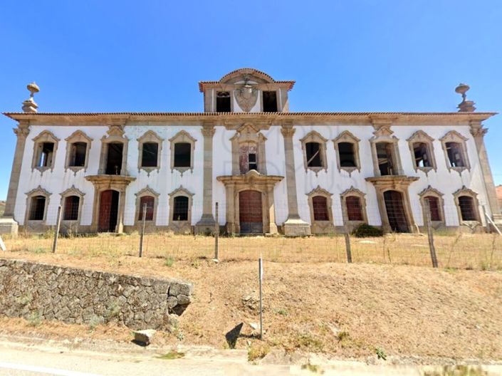 Image No.2-40 Bed Farmhouse for sale