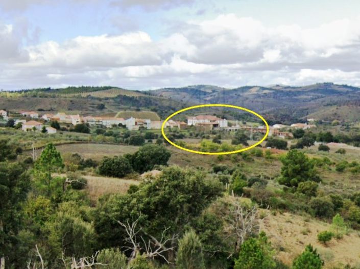 Image No.22-40 Bed Property for sale