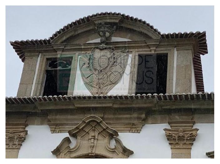 Image No.8-40 Bed Property for sale