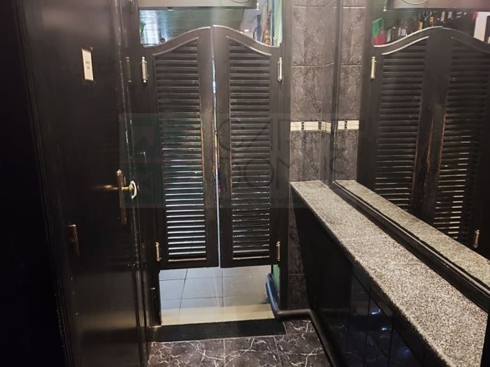 Image No.14-Bar for sale