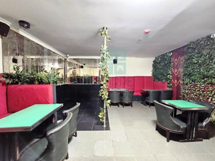 Image No.37-Bar for sale