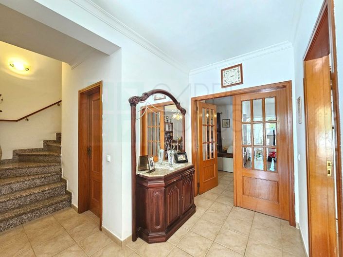 Image No.11-4 Bed House for sale