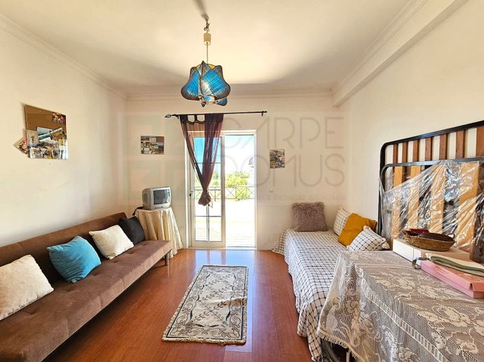 Image No.16-4 Bed House for sale