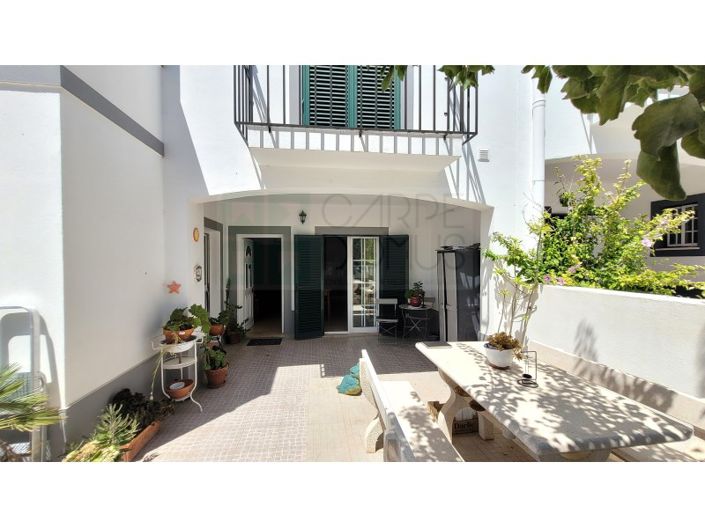 Image No.28-4 Bed House for sale