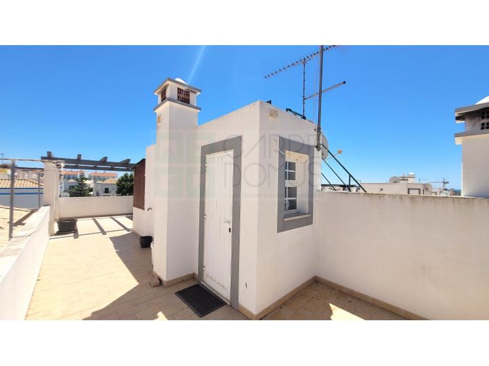 Image No.32-4 Bed House for sale