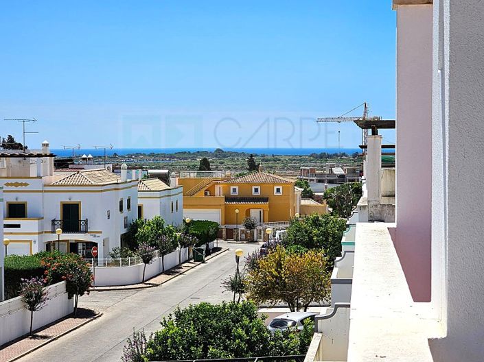 Image No.33-4 Bed House for sale