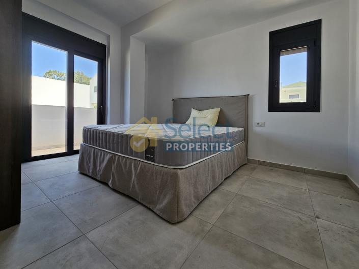 Image No.17-3 Bed Villa for sale