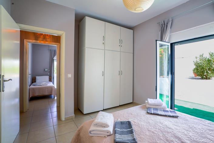 Image No.20-2 Bed Villa for sale