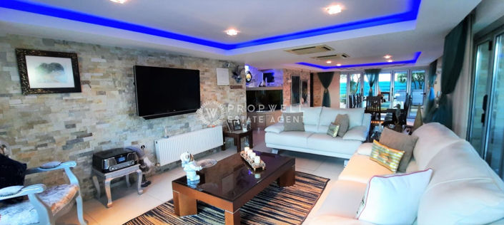 Image No.2-5 Bed Villa for sale