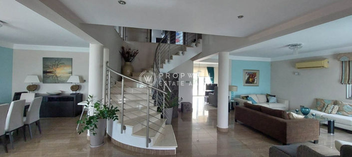 Image No.16-4 Bed House for sale