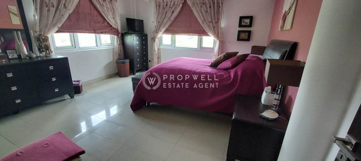 Image No.24-4 Bed House for sale