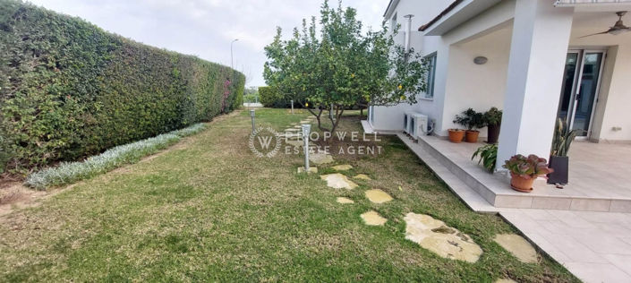 Image No.3-4 Bed House for sale