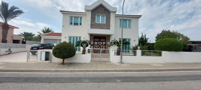 Image No.32-4 Bed House for sale