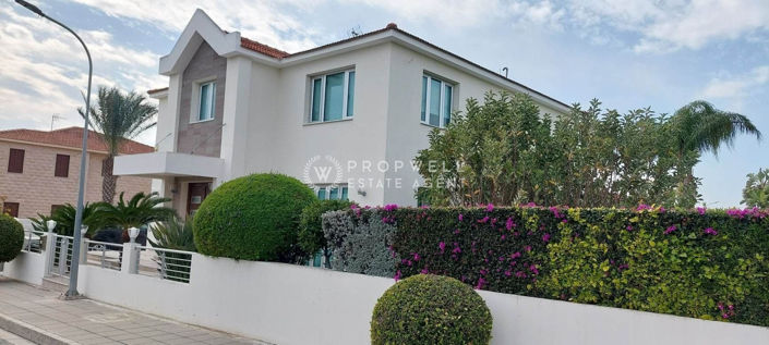 Image No.33-4 Bed House for sale