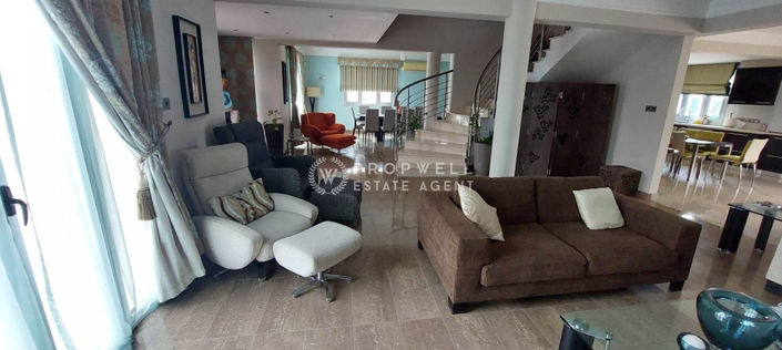 Image No.4-4 Bed House for sale