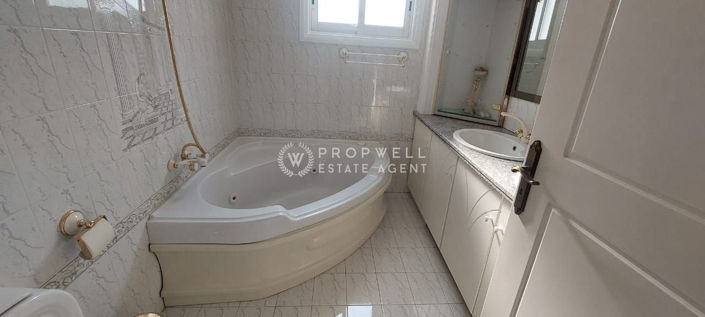 Image No.14-5 Bed Villa for sale