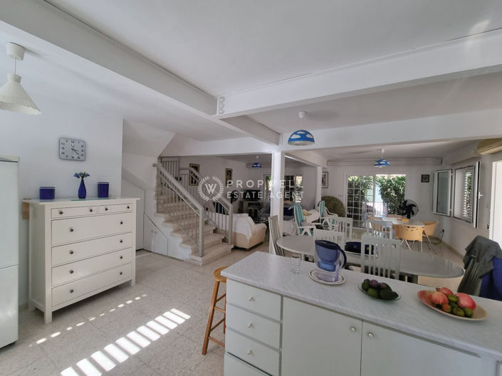 Image No.11-4 Bed House for sale