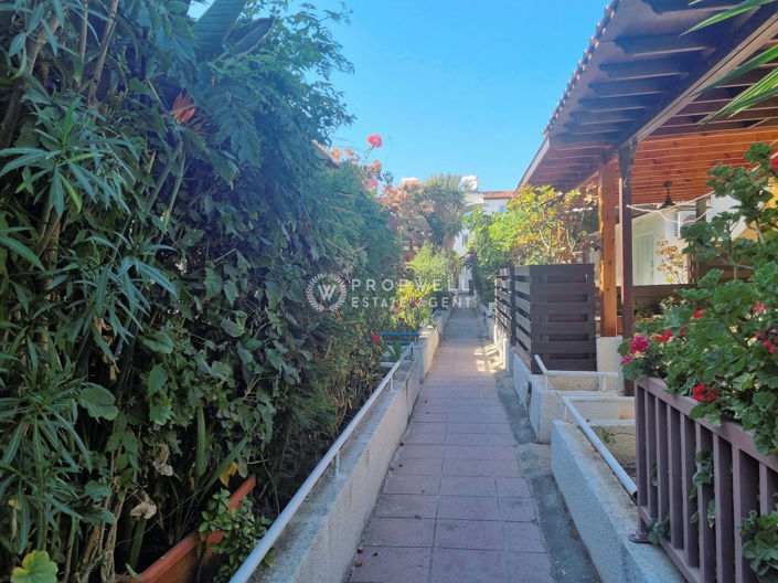 Image No.5-4 Bed House for sale