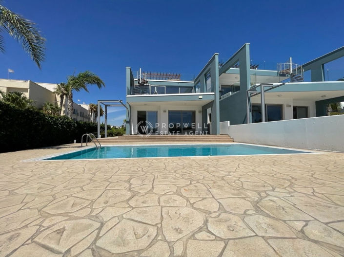 Image No.17-3 Bed House for sale