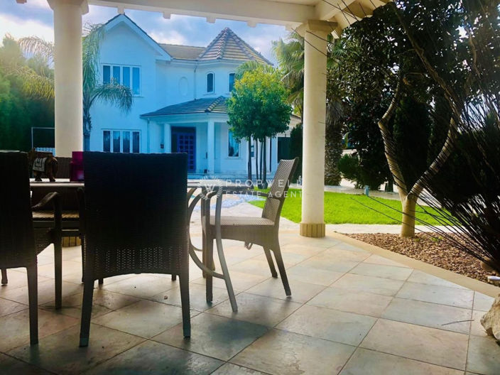 Image No.15-3 Bed House for sale