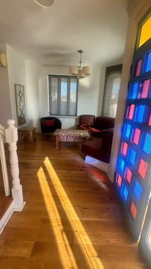 Image No.6-3 Bed House for sale