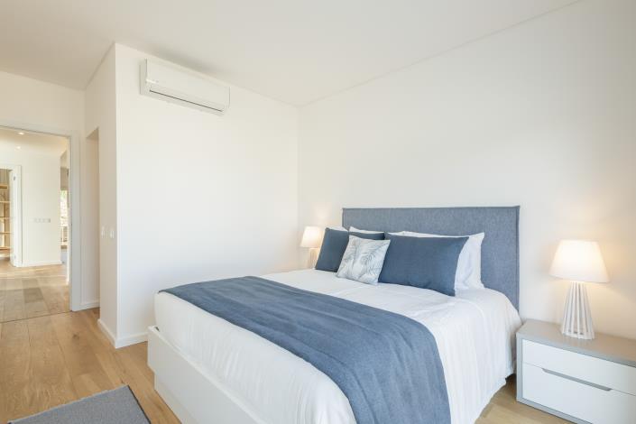 Image No.8-3 Bed Apartment for sale