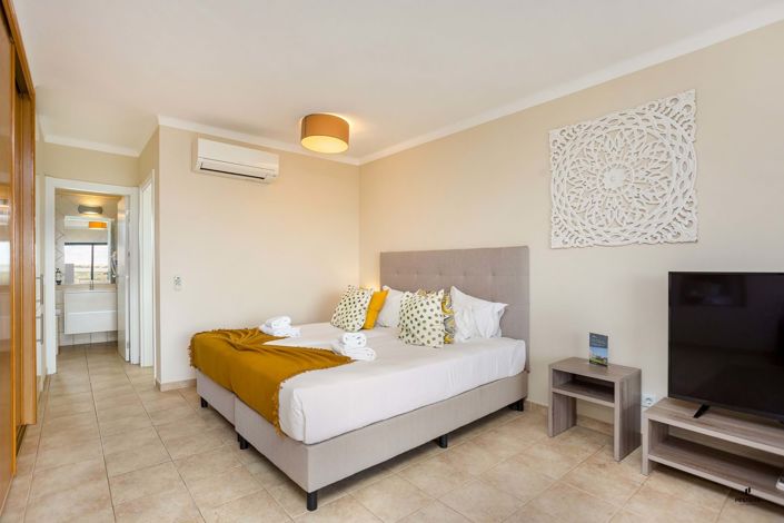 Image No.5-Apartment for sale