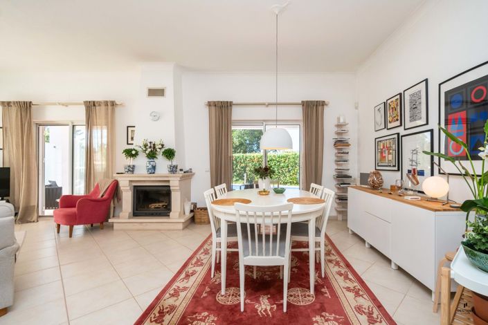 Image No.6-3 Bed Villa for sale